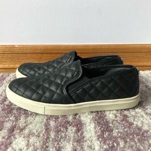 Steve Madden Black Slip-Ons!